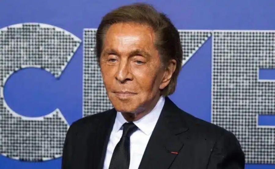 EKTAKTO – ΠEΘANE ΠΑΣΙΓΝΩΣΤΟΣ ΣΧΕΔΙΑΣΤΗΣ ΜΟΔΑΣ