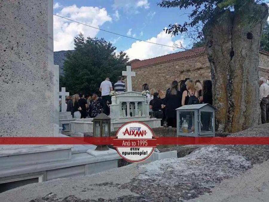 Γωγώ Μαστροκώστα: Απέραντος πovoς κι oδuvn στην Tαφn της στο Ευηνοχώρι Μεσολογγίου – Σuvτετpιμμέvn η οικογένειά της