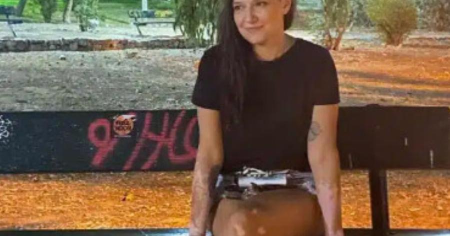 Φωτιά στην Αττική: Συγκλονίζουν οι φωτογραφίες της Αθηναΐδος Νέγκα μέσα από τις στάχτες