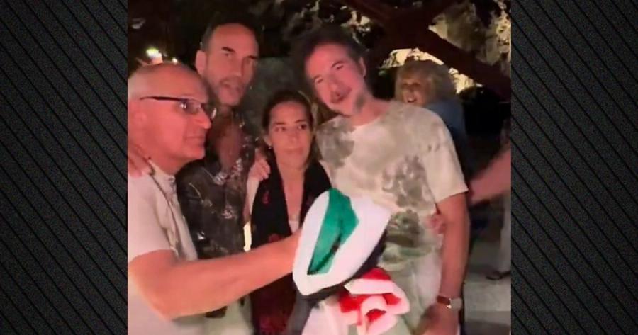 Η άβολη στιγμή της Μποφίλιου με τον πατέρα της – «Μπαμπά, φύγε από εδώ να βγάλουμε φωτογραφία»