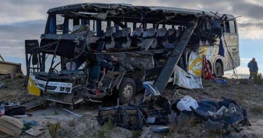 Θρήνος Τώρα: Τουλάχιστον 33 Νεκροί σε σύγκρουση λεωφορείων- Βαρύ Πένθος στη χώρα