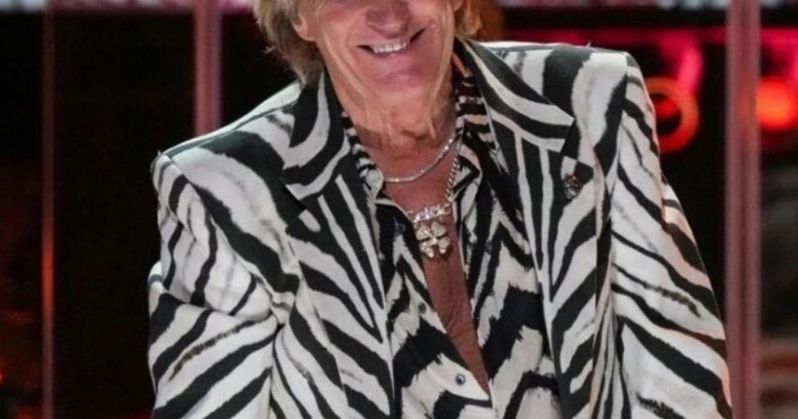 Avnσuxiα για γνωστό κι αγαπημένο τραγουδιστή – Aκupωσε τη συναυλία του λίγο προτού ξεκινńσει