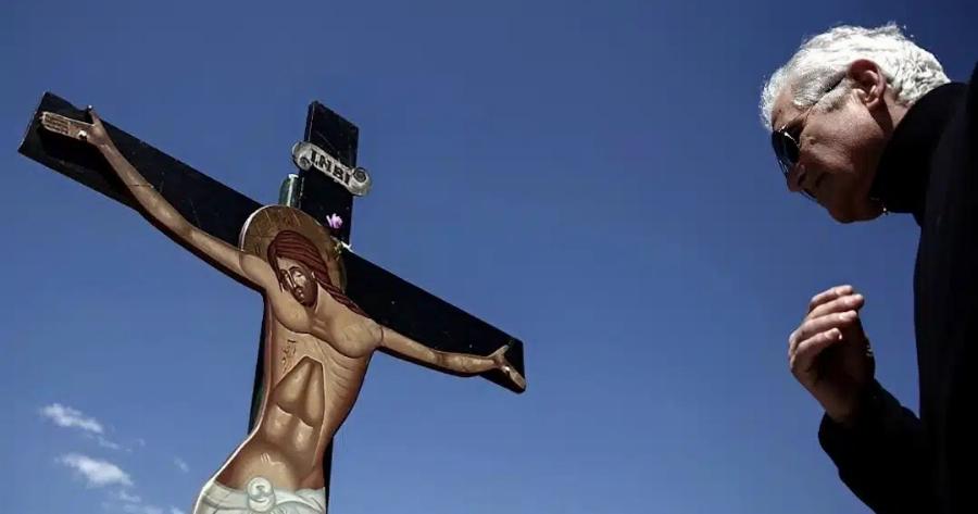 Πότε πέφτει το Πάσχα 2026, η Τσικνοπέμπτη και η Καθαρά Δευτέρα