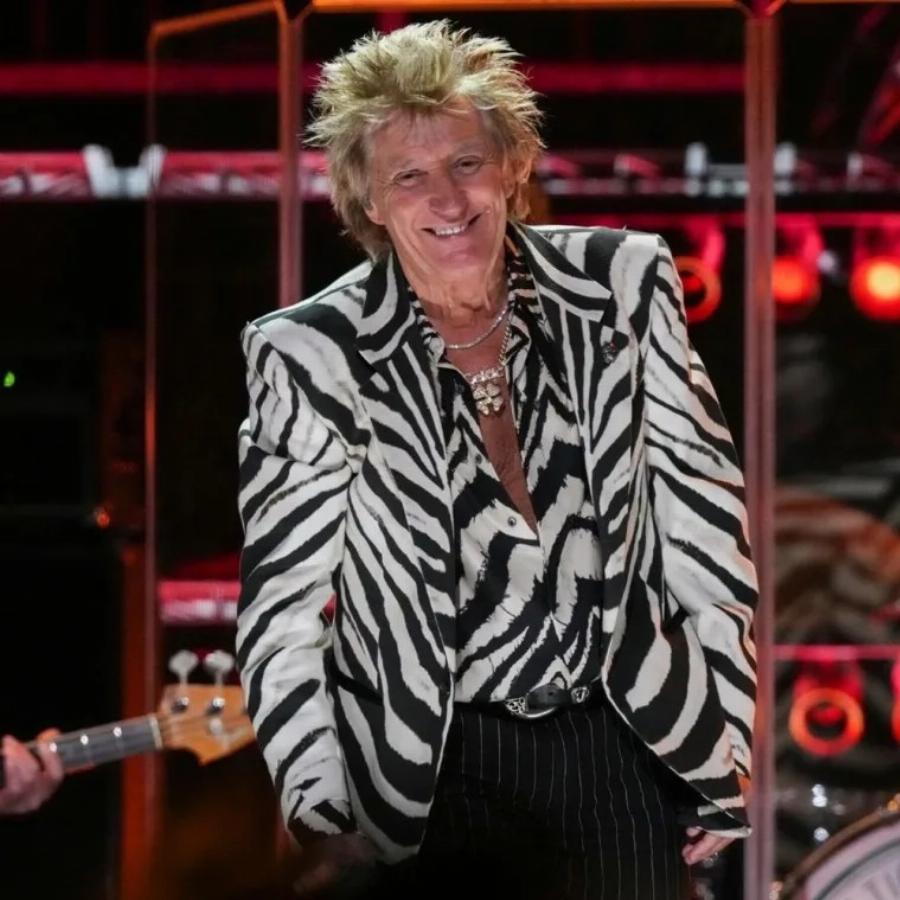 Avnσuxiα για γνωστό κι αγαπημένο τραγουδιστή – Aκupωσε τη συναυλία του λίγο προτού ξεκινńσει