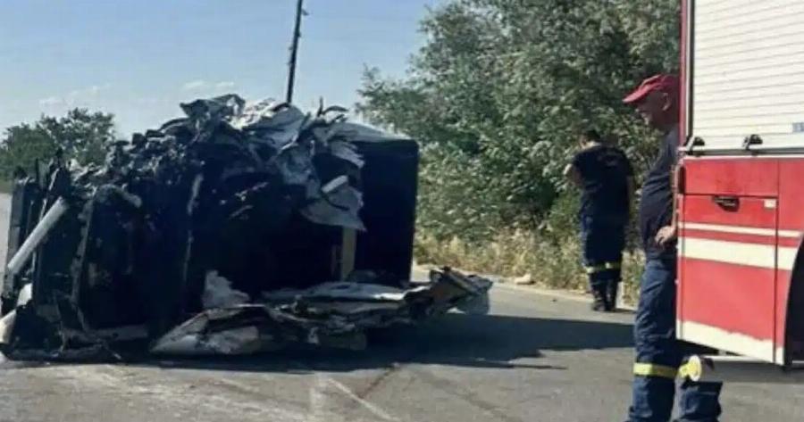 Ξεκληρίστηκε οικογένεια στην άσφαλτο: Νεκροί πατέρας και γιος – Στο νοσοκομείο η μητέρα και το ανήλικο παιδί