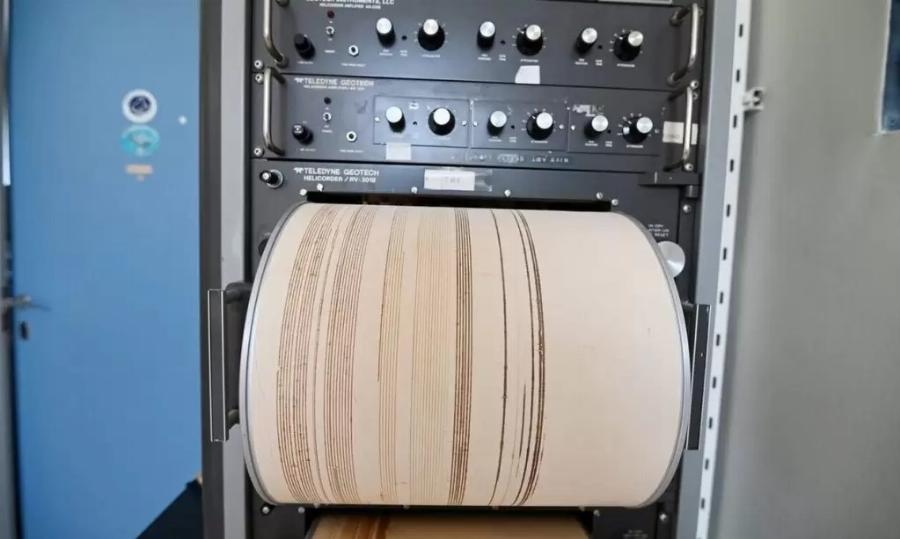 EKTAKTO: Σεισμός τώρα – Εφιαλτική πρόβλεψη Παπαδόπουλου