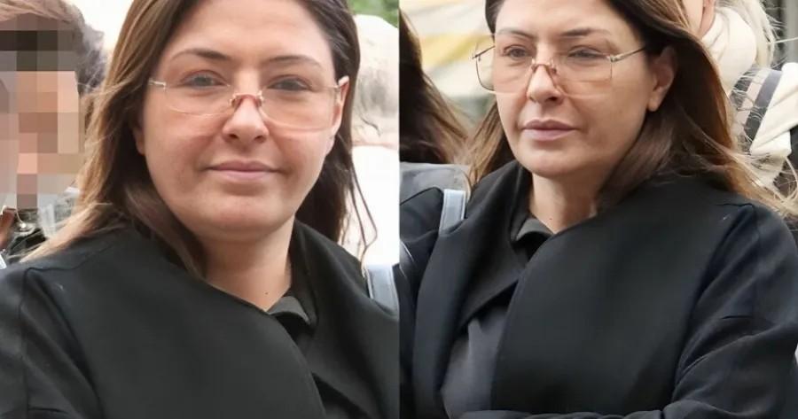 Έλενα Παπαρίζου: Αγνώριστη στο κέντρο της Αθήνας χωρίς μακιγιάζ