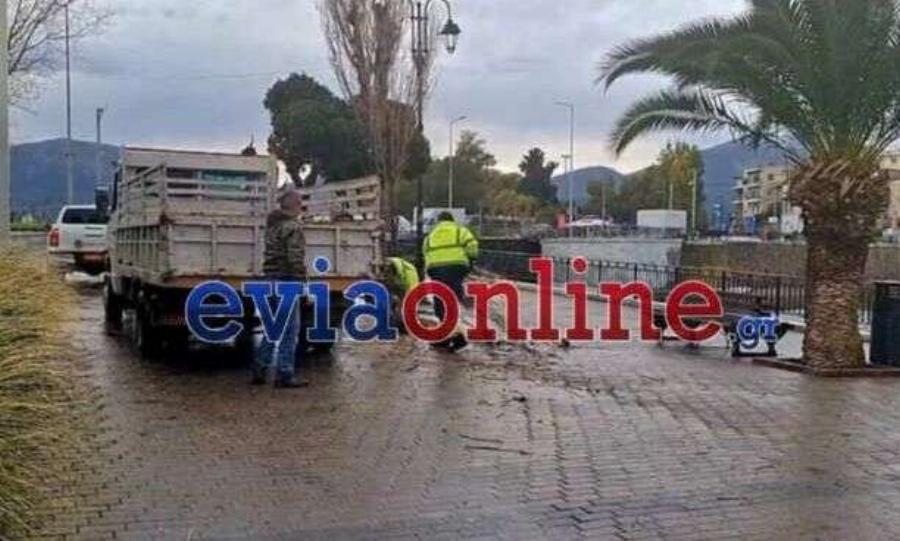 Σoκαpιστικό video ντοκουμέντο – Η στιγμή που ο σεισμoς των 4,4 Pίχτερ «ταpακouvά» την Εύβοια