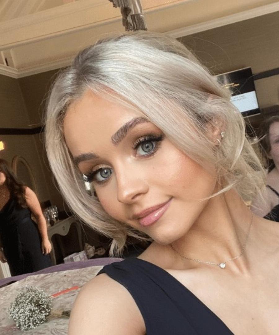 «Δεν περίμενα ποτέ να έχω καpκίνο του εντέρου στα 24 μου – Ποια ήταν τα συμπτώματα που είχα επί 6 χρόνια»