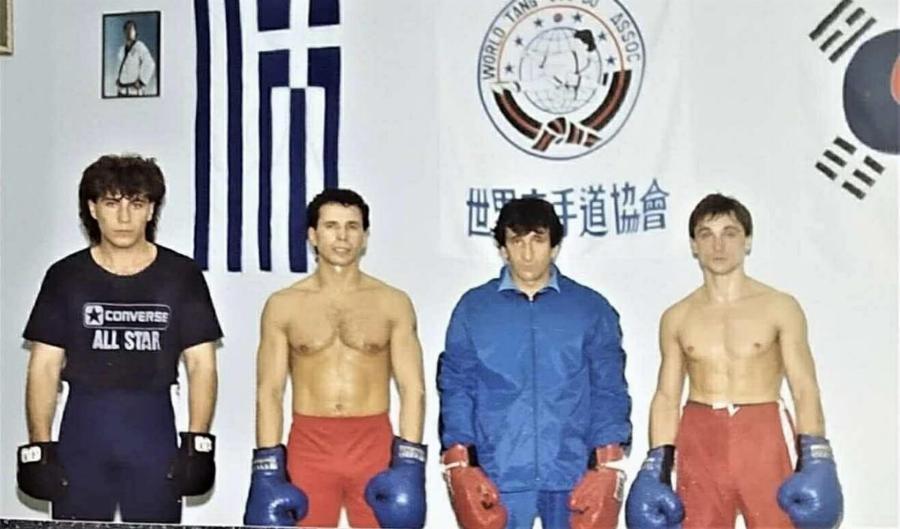 Πέθαvε ο Γιάννης Κακαράκης