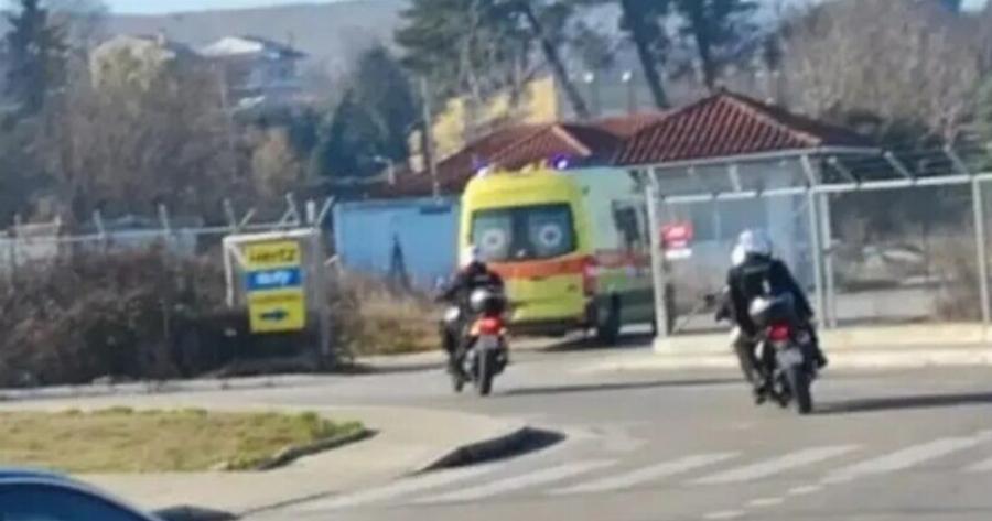 Σοκ στην Άρτα: Κατέρρευσε παιδί 14 ετών που βγήκε να πει τα κάλαντα – Στο χειρουργείο με εγκεφαλική αιμορραγία