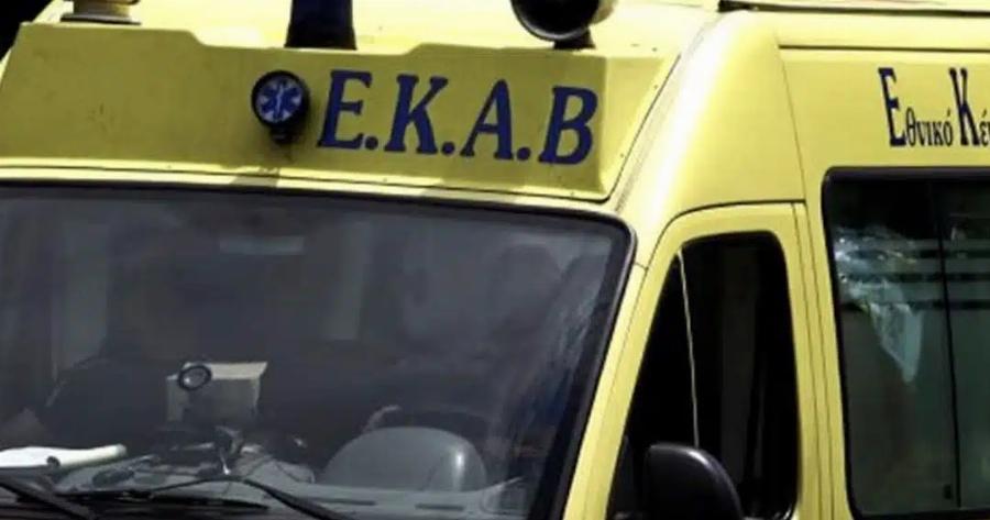 ΣΥΝΑΓΕΡΜΟΣ ΤΩΡΑ – ΕΠΕΣΕ ΝΕΑΡΗ ΚΟΠΕΛΑ ΑΠΟ ΤΟΝ 7ο ΟΡΟΦΟ ΣΤΟΝ ΠΕΙΡΑΙΑ