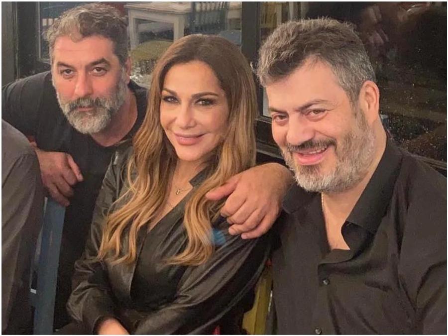 Παντρεύονται Βανδή – Μπισμπίκης: Τόσους μήνες ετοιμάζουν τον γάμο τους κρυφά, ξανά νυφούλα στα 55 η Δέσποινα