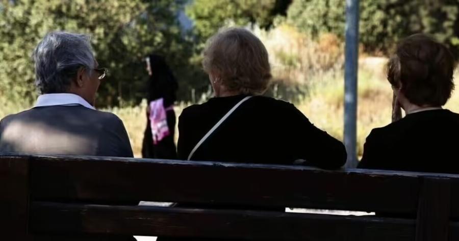 Πριν μια ώρα μαθεύτηκε και επίσημα: Καταπληκτικά νέα για όλους τους Έλληνες που είναι πάνω από 60 χρονών