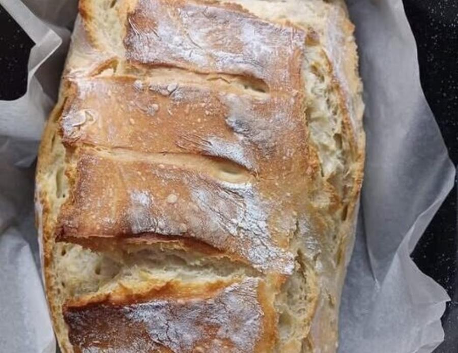 Το πιο εύκολο σπιτικό ψωμί – χωρίς ζύμωμα, χωρίς κόπο