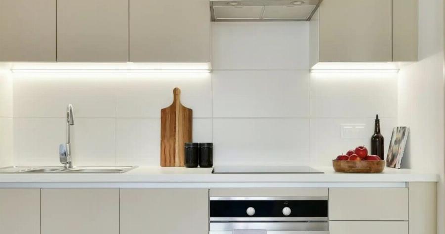 Το Συρόμενο Κουτί από τα IKEA που Βάζει Τέλος στο Χάος κάτω από τον Νεροχύτη