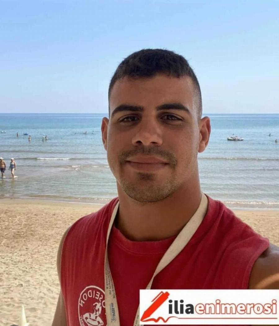 Αυτός είναι ο 24χρονος ναυαγοσώστης που έσωσε κοριτσάκι 3 ετών από πνιγμό – «Με ένοιαζε μόνο να γίνει καλά το παιδί»