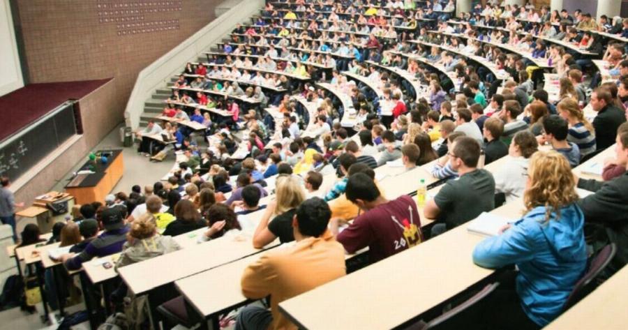 ΕΚΤΑΚΤΟ – Διαγράφονται 335.000 αιώνιοι φοιτητές