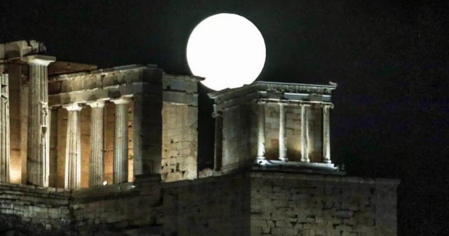 Κοιτάξτε απόψε ψηλά: Έρχεται η θεαματική, ολική έκλειψη του «Ματωμένου Φεγγαριού»