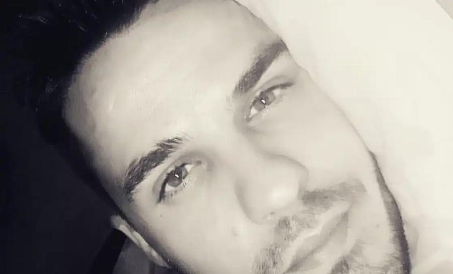 Θρήνος για τον Σάκη – Πέθανε μέσα στο σπίτι του τόσο νέος