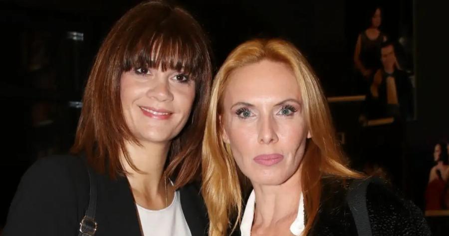 Άννα Μαρία Παπαχαραλάμπους – Εβελίνα Παπούλια: Τα χειρόγραφα μηνύματα που φέρεται να έστειλαν στον Πέτρο Φιλιππίδη