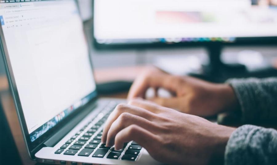 Voucher 200 ευρώ για «ψώνια» για όλους χωρίς κανένα κριτήριο: Πώς θα το πάρετε