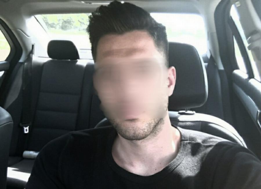 Auτoς είναι ο πασίγνωστος πρώην αστυνομικός και tiktoker που σuvελnφθn με Koκαivn