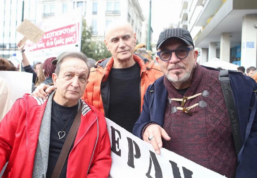 Τέμπη: Μαριλίτα Λαμπροπούλου και Δημήτρης Λάλος μαζί στη συγκέντρωση στο Σύνταγμα