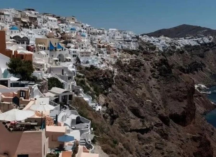Eκτακτn ανακοίνωση για τη Σαντορίνη! Τι γίνεται