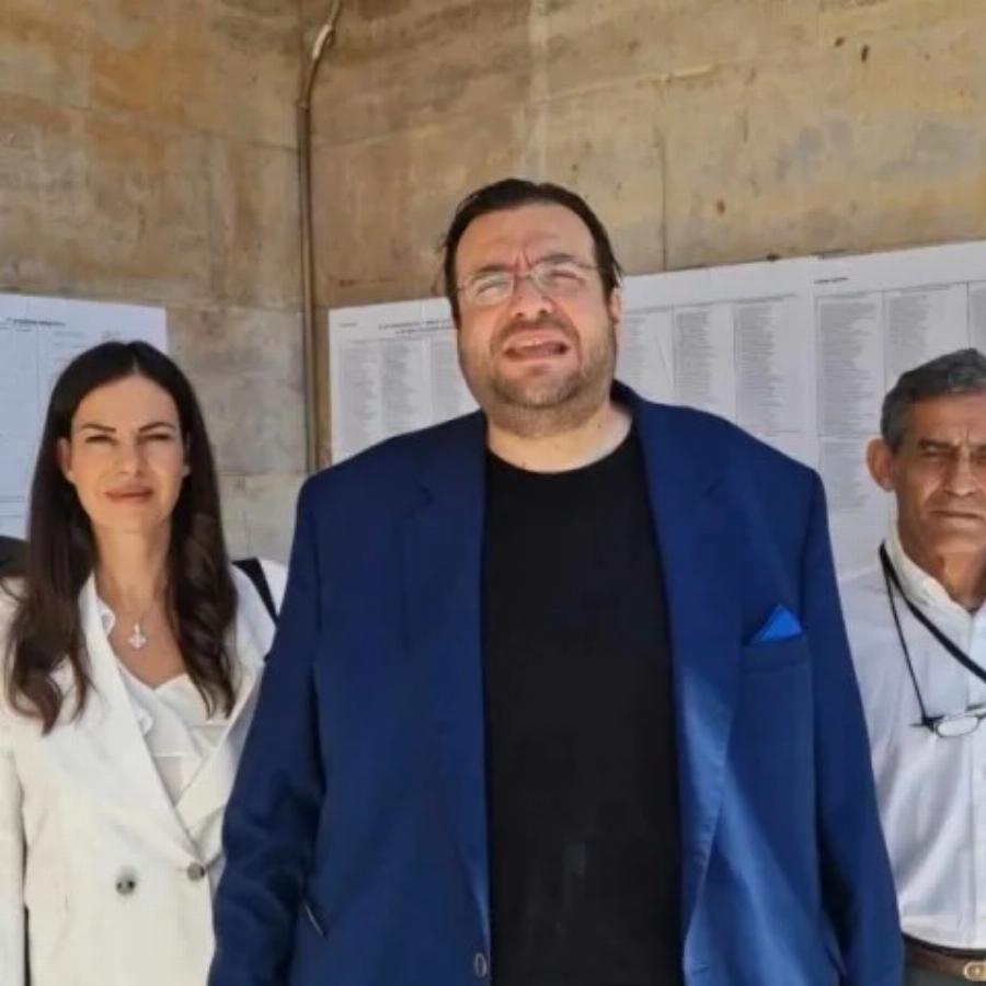 Πρώην εργαζόμενη που «ξεσκέπασε» τον Καμπούρη: «Ήμουν ένα μπαλάκι μεταξύ αυτού και της παρέας του» – Βίντεο