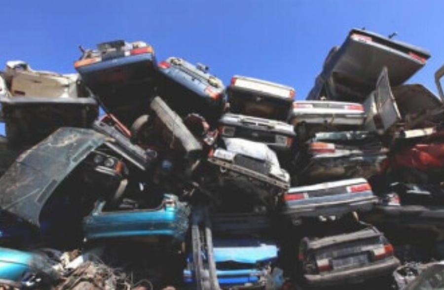 Άσχημα νέα για 3.000.000 ιδιοκτήτες αυτοκινήτων στην Ελλάδα – Έρχεται υποχρεωτική απόσυρση, θα πρέπει να αγοράσουν καινούρια