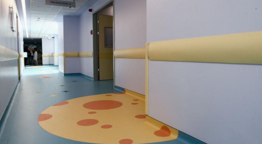 7χρονος πέθανε ξαφνικά: «Ήταν να πάει σχολείο. Αντί για πάρτι γενεθλίων τον κήδεψα. Έφυγε σε μια ώρα»