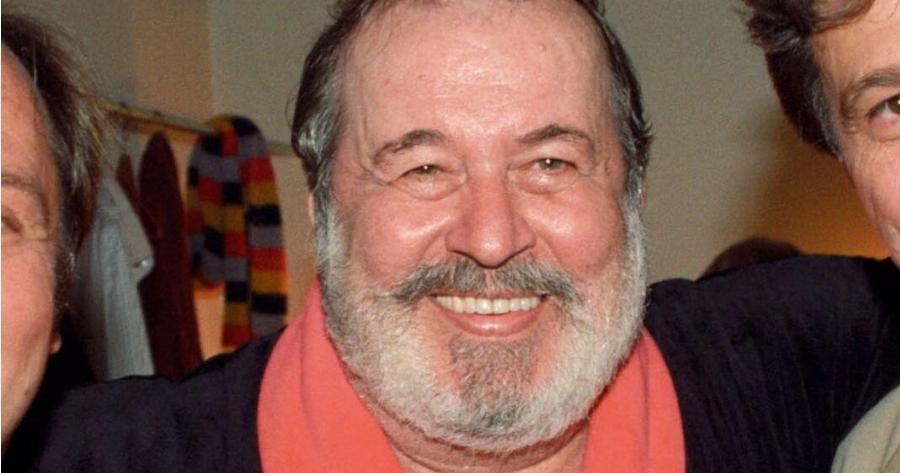 “Παράτησαν τον τάφο στο έλεος”: Στη φόρα φωτογραφίες από το μνήμα του Δημήτρη Παπαμιχαήλ, εικόνες εγκατάλειψης