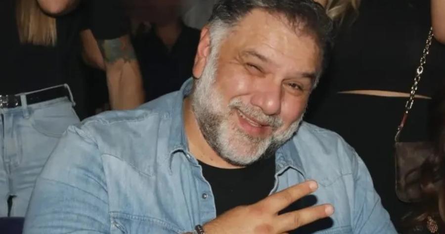 Τρισευτυχισμένος και περήφανος μπαμπάς ο Γρηγόρης Αρναούτογλου – Δεν μπορεί να κρύψει την συγκίνησή του – Μας έδειξε την χαρά του