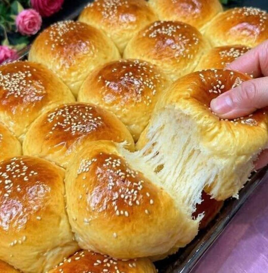 Τα ψωμάκια γάλακτος της μαμάς: Πιο αφράτα και από σύννεφο, για το τέλειο σχολικό κολατσιό!