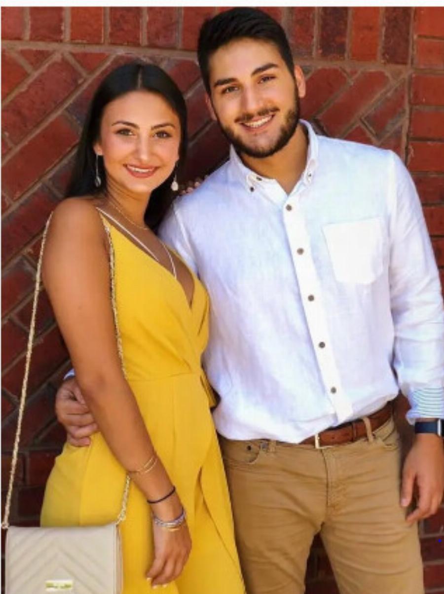 Θρήvoς: Ντύθηκε νύφη & πήγε στον τάφο του νεκρού αρραβωνιαστικού της τη μέρα που ήταν να γίνει ο γάμος τους