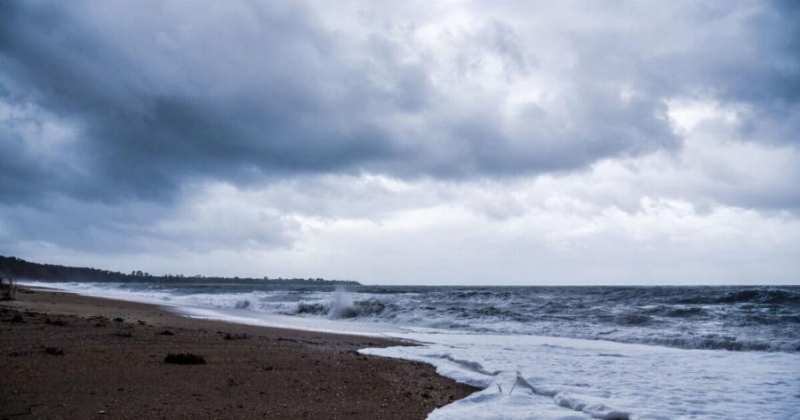 Επίσημα…φθινόπωρο από σήμερα: Βγάλτε ζακέτες και μπουφάν – Τόσο θα διαρκέσει η ψύχρα – Καλοκαίρι… τέλος