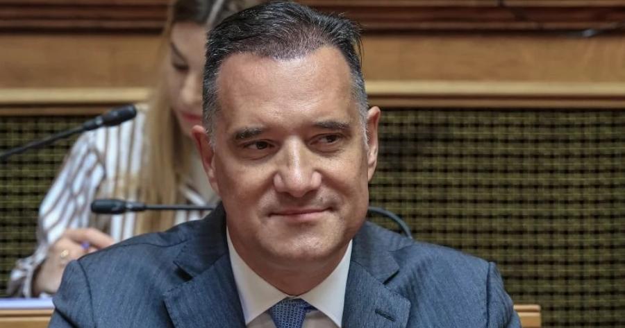 Όχι δεν είναι μοντέλο – Είναι ο Άδωνις Γεωργιάδης – Η μεγάλη αλλαγή που έκανε