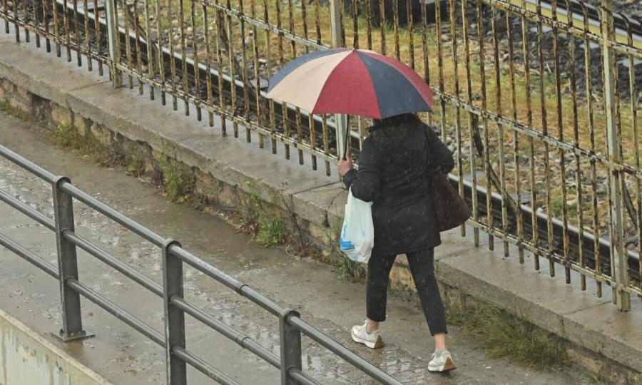 Καιρός: Ψυχρές αέριες μάζες φέρνουν καταιγίδες – Πότε και σε ποιες περιοχές αναμένονται έντονα φαινόμενα