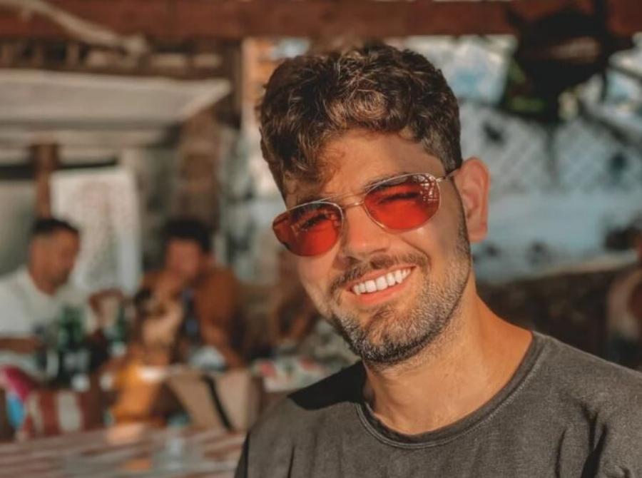 Έφυγε από τη ζωή στα ξαφνıκά ο 28χρονος Παντελής, αδελφός πασίγνωστού ηθοποιού