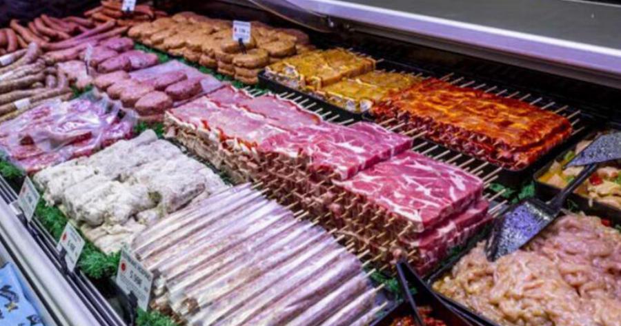 Aδιαvonτo περιστατικό στη Λάρισα: Αγόρασε κιμά και δεν φαντάζεστε τι βρήκε μέσα