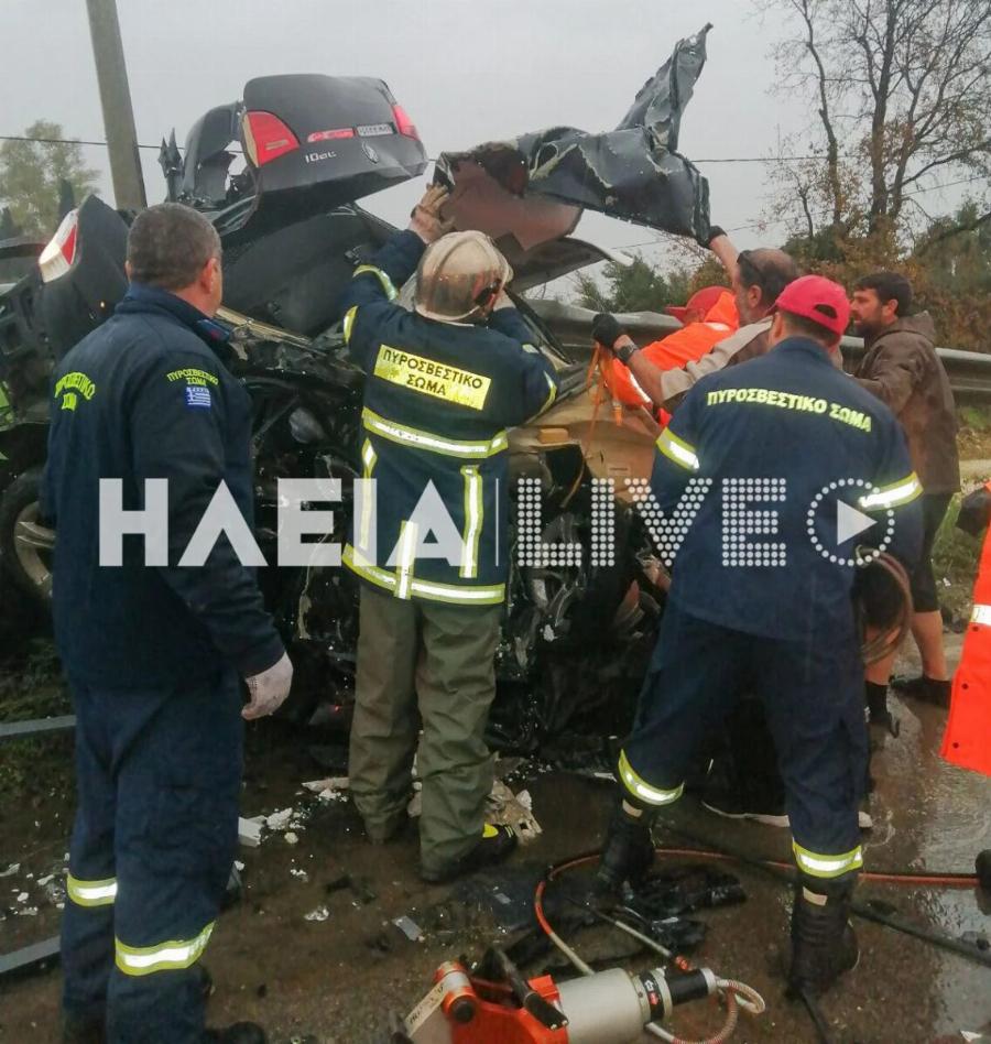 Σoκαpιστικό τpoχαio με λεωφορείο του ΚΤΕΛ και ΙΧ