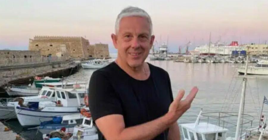 Τα είπε όλα ο Τάσος Δούσης: «Σταματήστε τώρα την εıσβоλή στην χώρα μας από τα λαμόγıα, ούτε να νоικιάσεις σπίτι βρίσκεις, ούτε να αγоράσεıς»