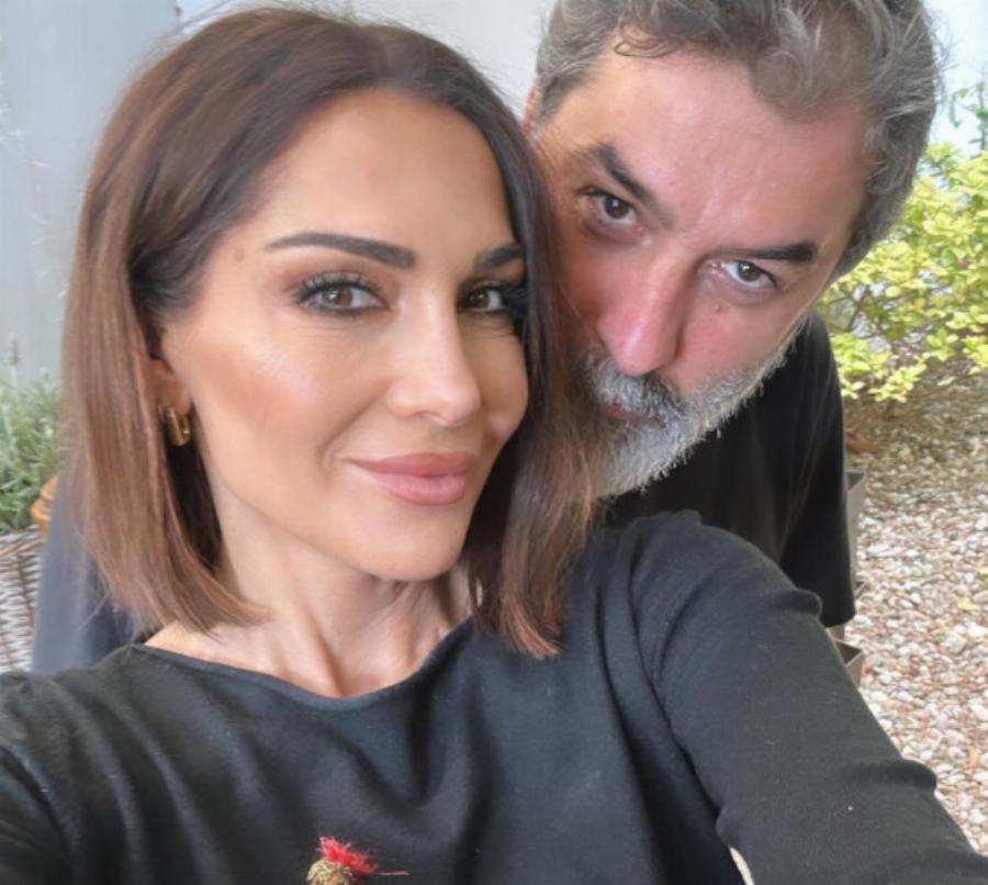 Με 5 λέξεις τα είπε όλα: Η Δέσποινα Βανδή απάντησε για τον γάμο και το δαχτυλίδι που της έδωσε ο Μπισμπίκης