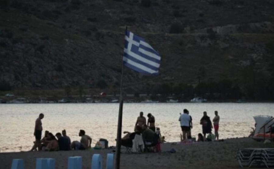 «Ταφόπλακα» τα Μερομήνια: Ο καύσωνας ΔΕΝ θα φύγει ποτέ! Τι προβλέπουν για τον Αύγουστο, πάνω από 45 βαθμούς