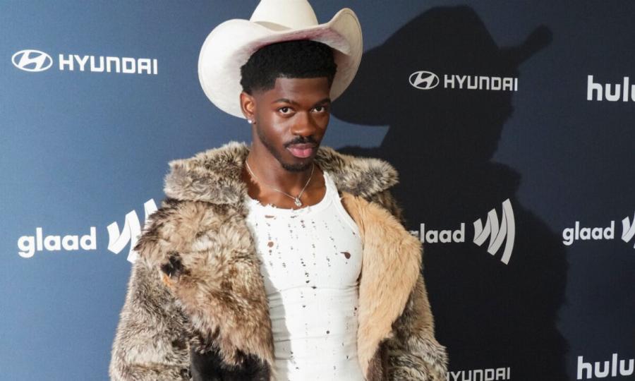 Στο ψυχιατρείο γνωστός ράπερ: Κυκλοφορούσε γuμvός στους δρόμους