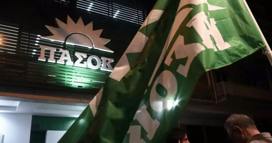 Θρίαμβος στο ΠΑΣΟΚ – Χαμογελάει ο Αντρέας από ψηλά