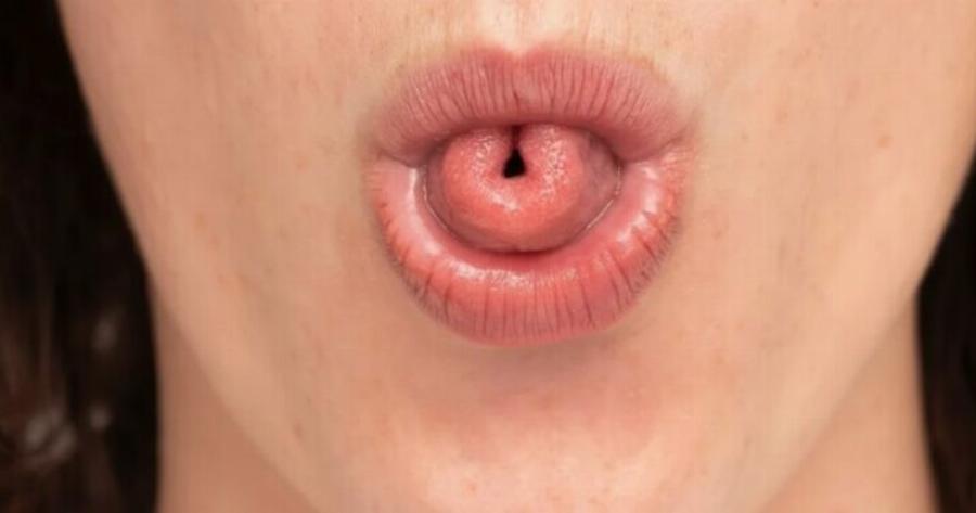 Τι σημαίνει ψυχολογικά η ικανότητα να διπλώνεις τη γλώσσα σου σε σχήμα «U»