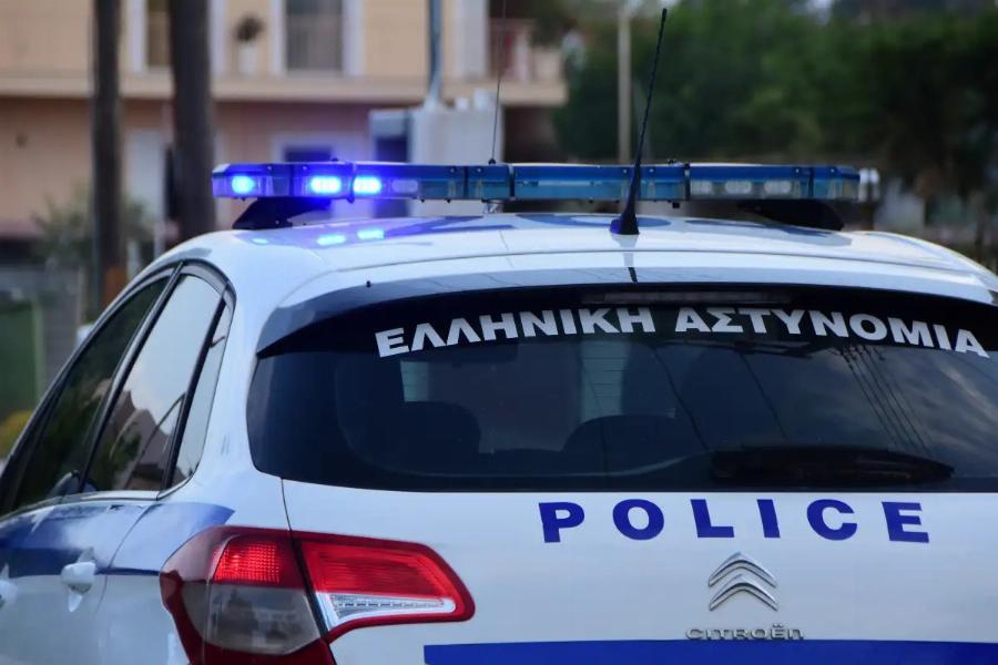 Λάρισα απάτη 75χρονη: Έβαλε 45.000 ευρώ σε κάδο σκουπιδιών