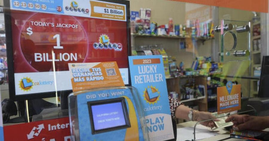 Δεν θα δουλέψει ξανά στη ζωή του: Ρεκόρ στο τζάκποτ – Ένας υπερτυχερός  κέρδισε 1,3 δισ. με σχεδόν 2 ευρώ